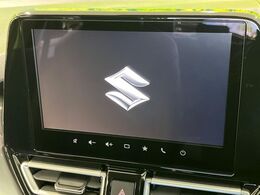 【純正ナビ】人気の純正ナビを装備。オーディオ機能も充実しており、Bluetooth接続すればお持ちのスマホやMP3プレイヤーの音楽を再生可能！毎日の運転がさらに楽しくなります！！