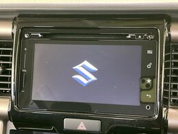 【メーカー純正ナビ】インテリアに溶け込むスタイリッシュな「専用設計」メーカーナビを装備♪視認性や操作性など基本性能にも優れ、より上質なカーライフをお楽しみいただけます。