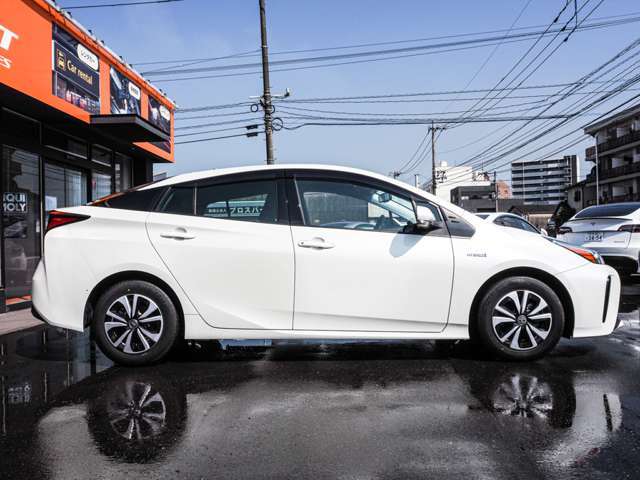 フィルム施工・ラッピング・カスタマイズ・コーティング.....etcお車のことならなんでもご相談くださいませ。