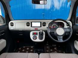 内装は年式に対し良好なコンディションを維持しています！追加でクリーニングなども承れますので、是非お気軽にご用命ください！