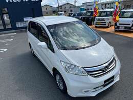 HIDオートライト　電動格納ミラー　左側電動ドア　社外フルセグナビ　ETC　ドラレコ　DVD