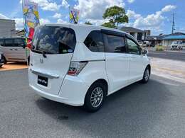 HIDオートライト　電動格納ミラー　左側電動ドア　社外フルセグナビ　ETC　ドラレコ　DVD