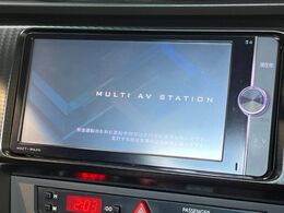 【純正ナビ】人気の純正ナビを装備。オーディオ機能も充実しており、Bluetooth接続すればお持ちのスマホやMP3プレイヤーの音楽を再生可能！毎日の運転がさらに楽しくなります！！