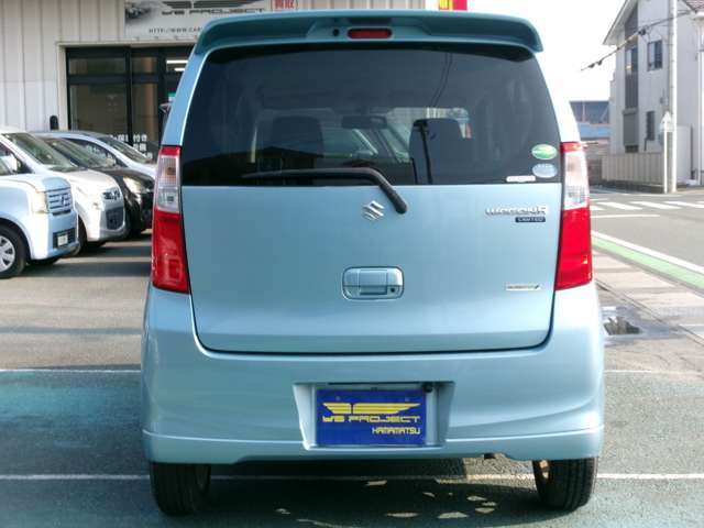 もちろん全国納車可能です！！(静岡県外の方は別途で県外登録費用、陸送費用が必要となる場合がございます。)詳しくはお問い合わせください♪