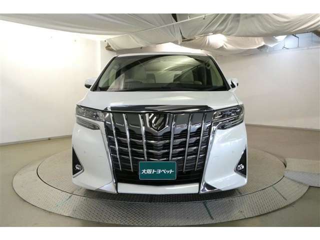 ディーラーならではの安心の保証が付いたオススメ車です。スタッフまでお気軽にお問い合わせ下さい。