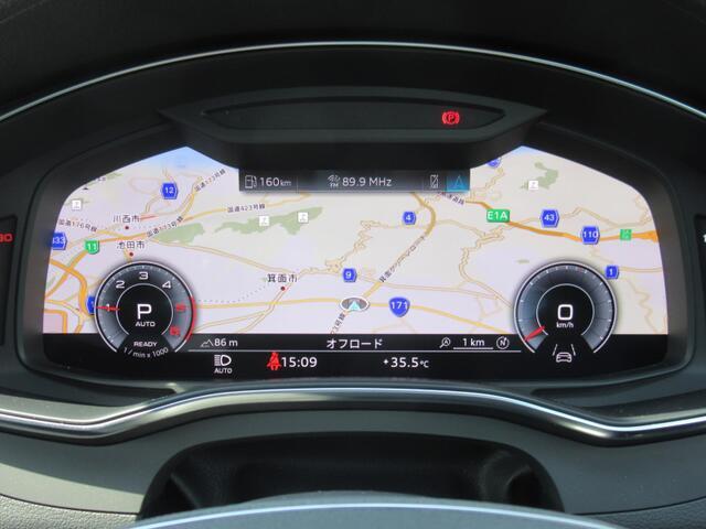バーチャルコックピット。ODOメーターやオーディオ操作、電話通話選択、MAPの確認まで可能。