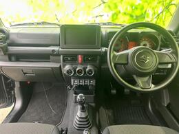 「この車の写真をもっと見たい」「状態が気になる」「この装備はついている？」どんな小さな疑問でもお気軽にお問い合わせください！