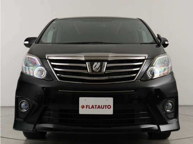 大迫力のフロントフェイスです！状態は非常にいいですが、コーティング施工により更なる質感をご提供できます。プランは数多く御座いますので、お気軽にお申し付けください！