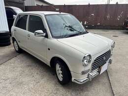 ◆キーレス◆ABS◆運転席エアバッグ◆助手席エアバッグ◆エアコン・クーラー◆パワステ◆パワーウィンドウ◆