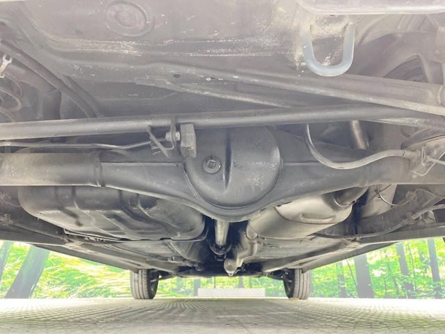 下回りがきれいなうちに、防錆加工の施工がオススメ。降雪地域はもちろん、沿岸部にお住いの方や、趣味でマリン・ウィンタースポーツをされる方にご好評いただいております。