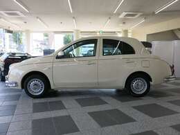 希少4WDのグレードは当時もオーダーが少なかった車両でございます。特に降雪エリアのお客様必見です！