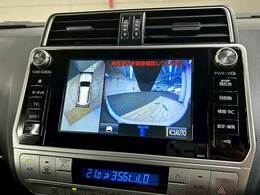 【パノラミックビューモニター】を装備しております。全周囲カメラで危険察知。狭い駐車場でも安心して駐車できますね。