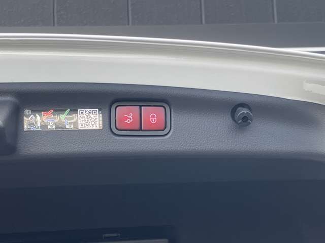 初めての輸入車にメルセデス・ベンツをご検討なさっているお客様もご安心下さい。『サーティファイドカー』は正規販売店ならではの高い品質で、大きな安心をお届け致します。