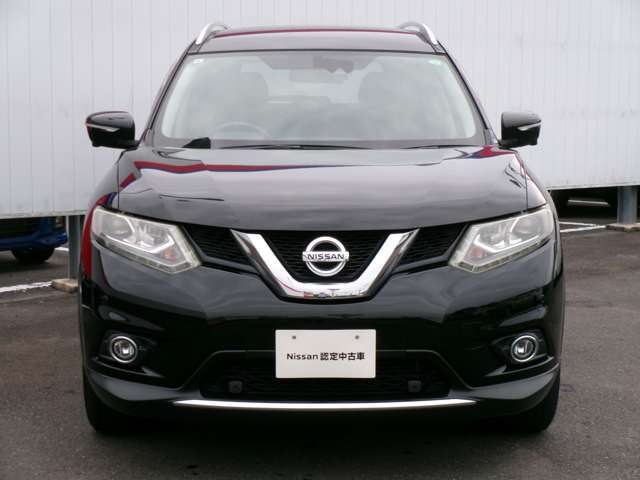 衝突軽減ブレーキ、車線逸脱警報、フロント＆バックソナー、踏み間違い防止アシスト。安全装備充実。