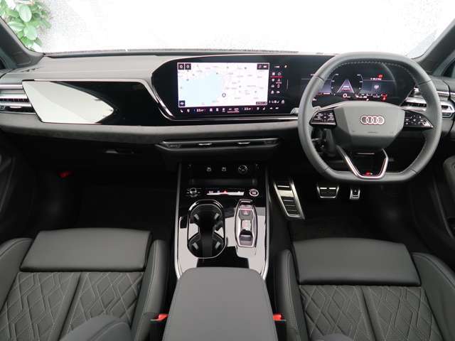 運転に必要な情報をメーター内に集約し、ドライバーの安全で快適な運転に寄与するアウディバーチャルコックピット。