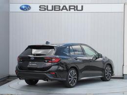 安全性能に強いこだわりを持つスバル車は、スポーティな外観デザインながらピラー(柱)形状やドアミラーの位置を工夫し、全方位での死角を低減しています。