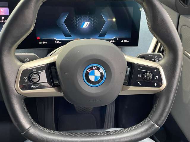 BMWを熟知したメカニックによる100項目の点検・整備を行います。不具合箇所、交換時期に達している部品に関しましては、全て当社負担で交換してからのご納車となります。
