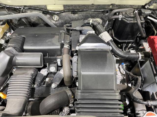 親切・丁寧な専門メカニックスタッフが応対！・車検・点検整備・事故等の修理などアフターサービスも安心。お車のカスタマイズもネクステージのサービススタッフまでご相談ください！