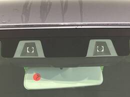 【スズキ　セーフティサポート】走行中に前方の車両等を認識し、衝突しそうな時は警報とブレーキで衝突回避と被害軽減をアシスト。より安全にドライブをお楽しみいただけます。