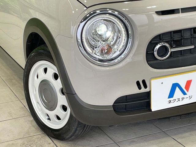 【LEDヘッドライト】悪天候や夜間走行時も良好な視界を確保し安心して運転できる高輝度LEDヘッドライトを装備！点灯速度が早く、消費電力も抑えられています。