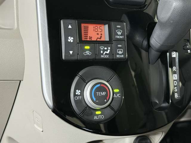 納車前には全車専用機械でクリーニングおこなっています！隅々までキレイに仕上げてからお渡しします！
