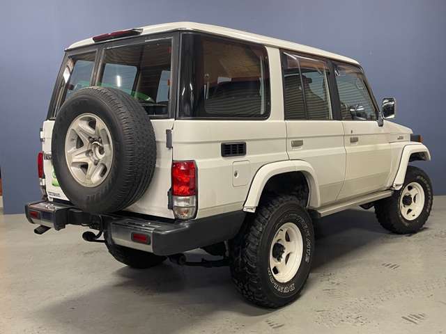 トヨタ ランドクルーザー70 4.2 ZX ディーゼル 4WD 2000年 18.3