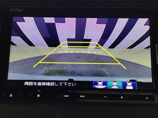 バックカメラ付きで後方の確認も安心です！スムーズな駐車・車庫入れをサポートいたします！