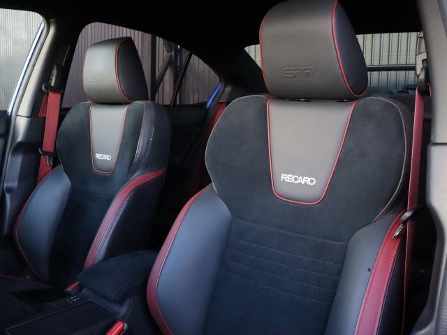 純正RECARO/運転席シートもコンディション良好になります（シートヒーター付)