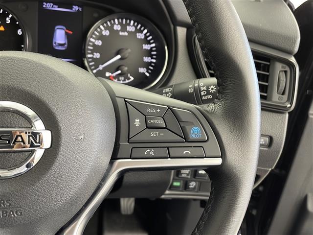 【運転席操作部】快適なドライブを楽しむための機能が装備されています！運転席から触れるので、使いやすいです！除菌プランいれていただくと、さらに清潔で安心していただけます！