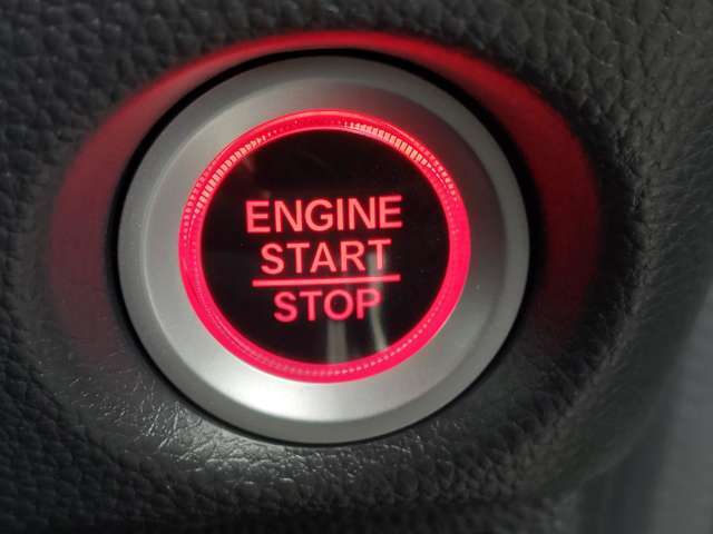 【スマートキー（エンジンスタートストップスイッチ）】スマートキー（電子キー）を持っていれば、スイッチを押すだけでエンジンをかけることができます！