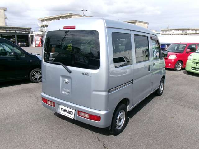 走行少なめ45800kmのハイゼットカーゴ入荷です。　キーレスエントリー！ プライバシーガラス！