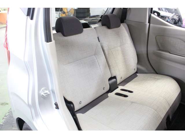 内装ももちろん、当社のお車は全て納車前にキレイにクリーニングさせて頂きます☆お車に快適にお乗り頂けるように、弊社スタッフが真心込めてクリーニングいたします☆★