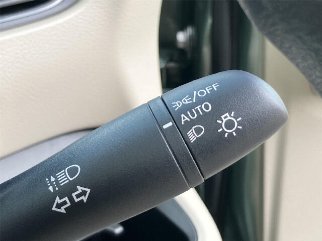 自社ホームページでは、お得な情報満載！最新チラシや目玉車などの情報は【ナオイオート　車販売】で検索★