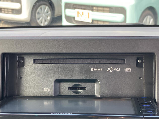 軽自動車は、小回りも楽々です！とても運転しやすいお車ですよ！