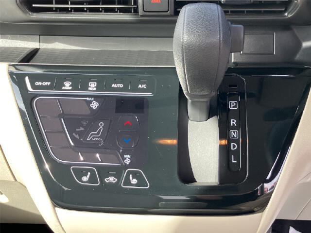 ★軽自動車専門店だからできる高価買取★お車の下取り・買取もナオイオートへお任せください！査定も大歓迎です！詳しくは、ナオイオート買取で検索！