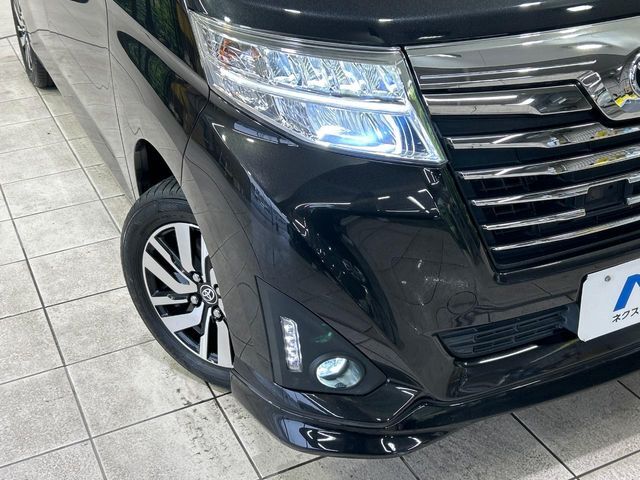 【LEDヘッドライト】悪天候や夜間走行時も良好な視界を確保し安心して運転できる高輝度LEDヘッドライトを装備！点灯速度が早く、消費電力も抑えられています。