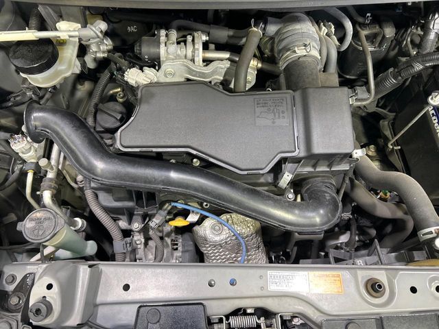 親切・丁寧な専門メカニックスタッフが応対！・車検・点検整備・事故等の修理などアフターサービスも安心。お車のカスタマイズもネクステージのサービススタッフまでご相談ください！