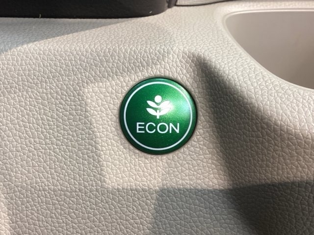 エコモードスイッチで省エネ運転も出来ます。