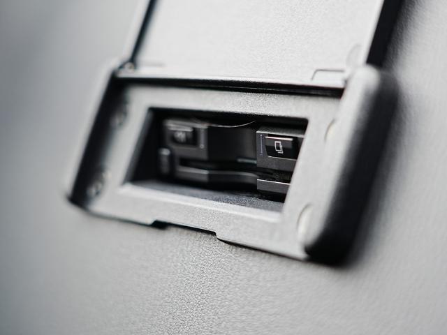 こちらのお車のご契約にはご来店での現車確認を必須条件とさせていただきます