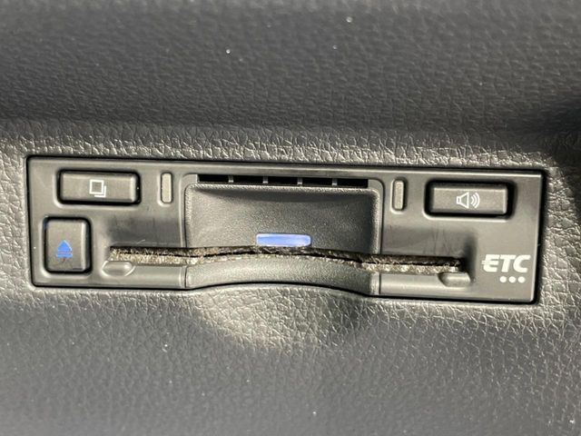 【ETC】高速道路の料金所をストレスなく通過！話題のスポットやサービスエリアに多い「スマートIC」利用時は必須のアイテムです。当店でセットアップを実施、ご納車当日からすぐにご利用いただけます！
