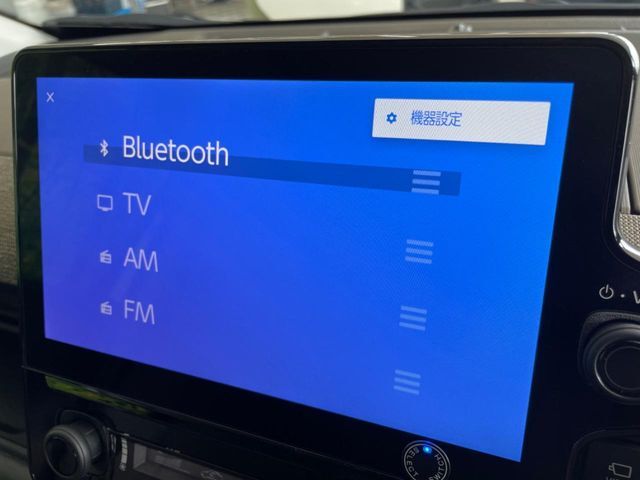 【10.5インチ　ディスプレイオーディオ】大画面のディスプレイはAppleCarPlayやAndroidAutoが利用可能。大きな画面でスマホナビアプリ等が利用いただけます♪