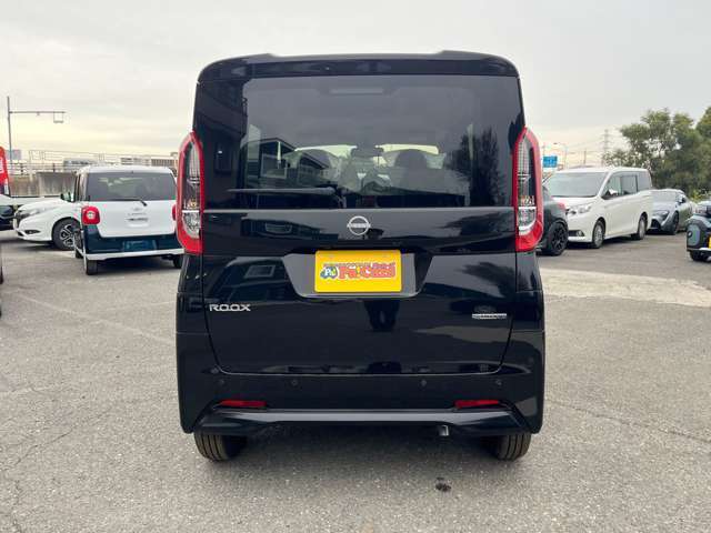 人気の登録済・届出済未使用車やおすすめ中古車を展示中！！各社メーカーの人気の軽自動車・小型車・普通車・大型車まで高須自動車にお任せ下さい！！日々新しい展示車両が続々入荷中です！！