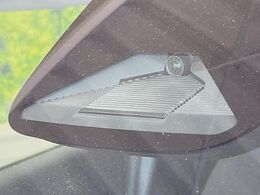【ホンダセンシング】走行中に前方の車両等を認識し、衝突しそうな時は警報とブレーキで衝突回避と被害軽減をアシスト。より安全にドライブをお楽しみいただけます。