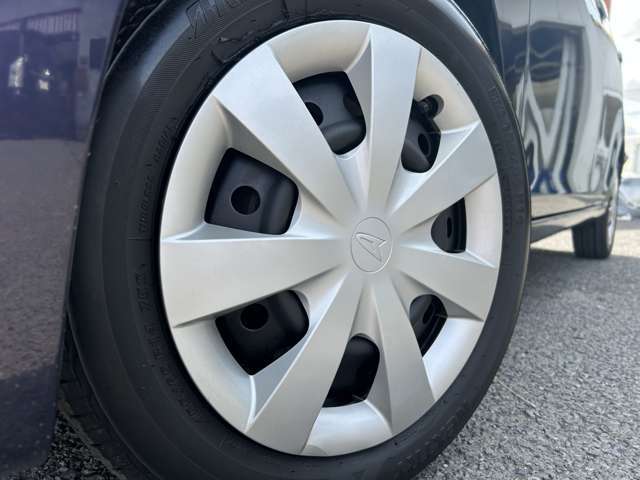 当社在庫のお車は【年式】【距離】【グレード】の条件で検索をかけていただければ、お値打ちだと自信を持っております。当社では条件よいお車をお値打ちにご提供できるように日々励んでおります。