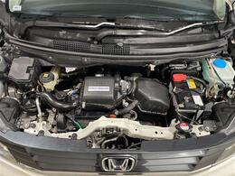 【エンジンルーム】エンジンの調子は良好です！ご納車前にはしっかりとオイル交換・その他油種類の点検補充をさせて頂きます。また、ガリバーでは修復歴のある車は販売いたしません。