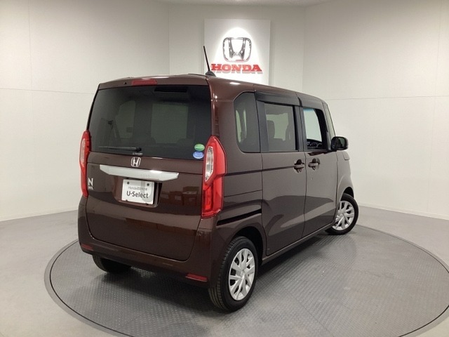 【Honda認定中古車 U-Select】　は3つの安心をお約束します。　1　Hondaのプロが整備した安心。 2　第三者機関がチェックした安心。　3　購入後もHondaが保証する安心。