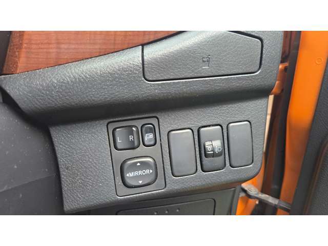 ダイハツ・ミラジーノが入荷しました。街乗りにどうぞ。ご来店お待ちしております(^^)/