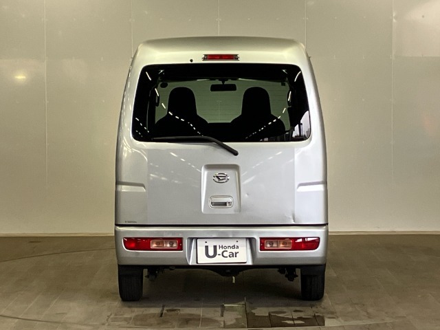 エンジンルーム・足まわり・下まわり・等の点検等「Hホンダ中古車商品化整備基準に基づいた点検整備に加え、エアコンの効き具合、パワーウインドウ・パワードアロックの作動確認など、徹底チェックを行います。