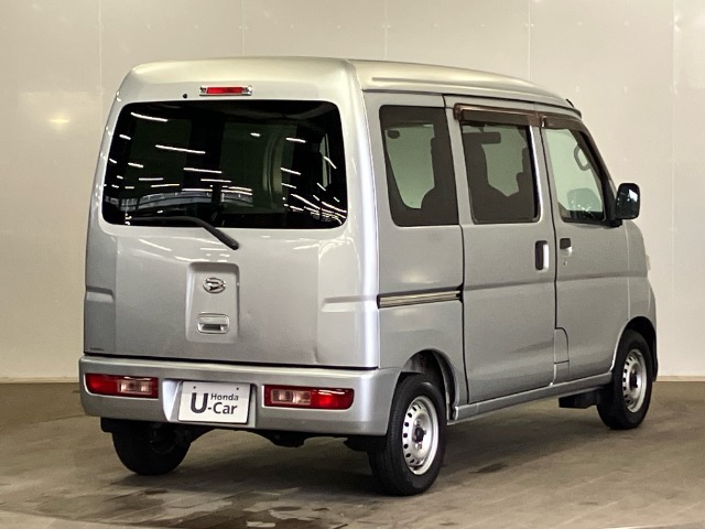 ★専門スタッフが真心込めて内外装の隅々まで徹底的にクリーニングを実地★もちろん除菌抗菌しております！！ ☆キレイな状態でご納車させていただきます☆