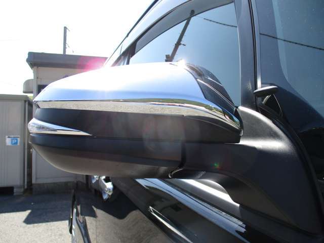 車検もまだまだ残っていますので安心してお乗りいただけます♪もちろん納車時の整備をすることでお客様にはより安心してお乗りいただけます☆